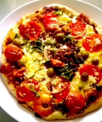 Evis Resort gourmet pizza